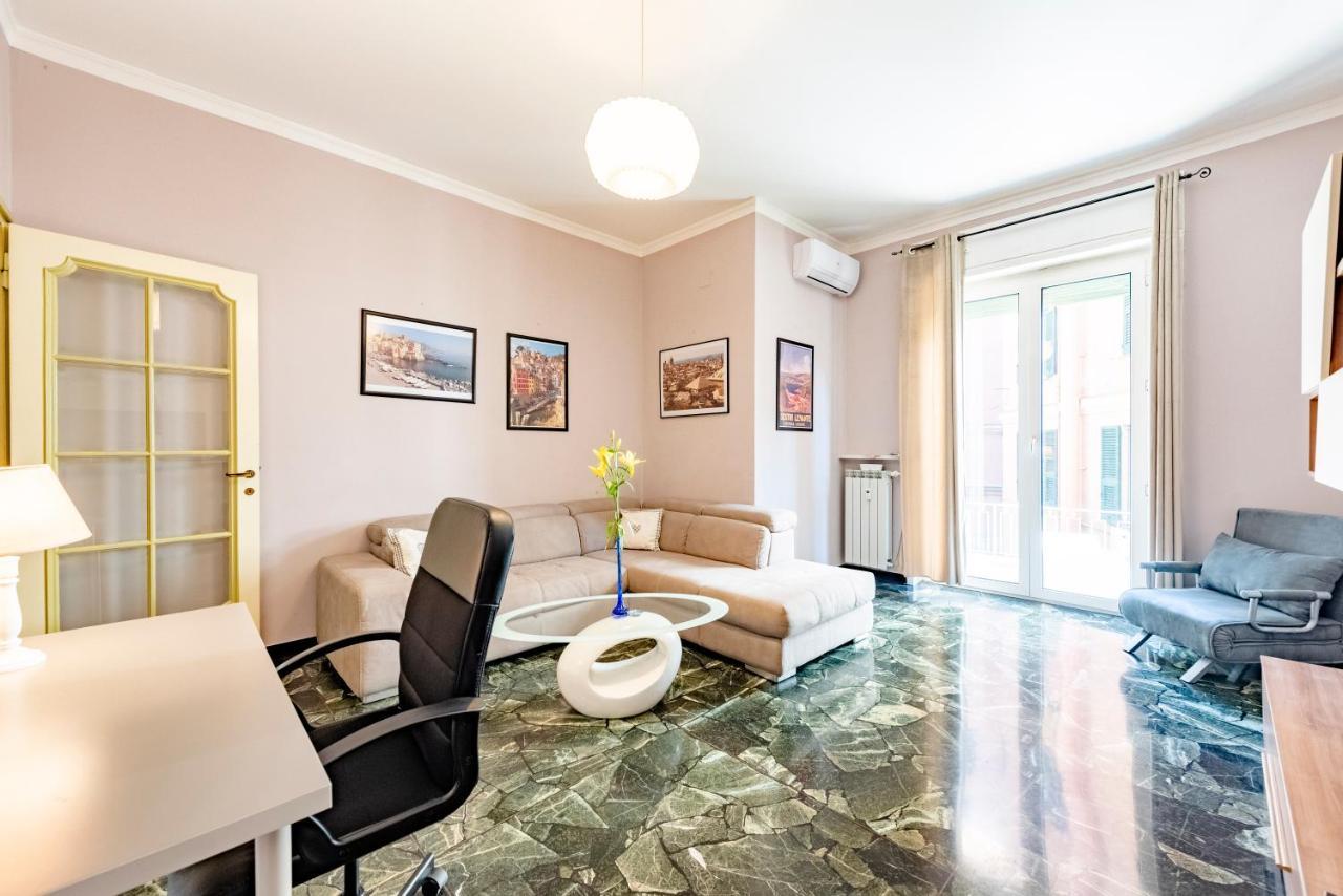 Apartamento Joivy Cute Flat With Terrace Génova Exterior foto