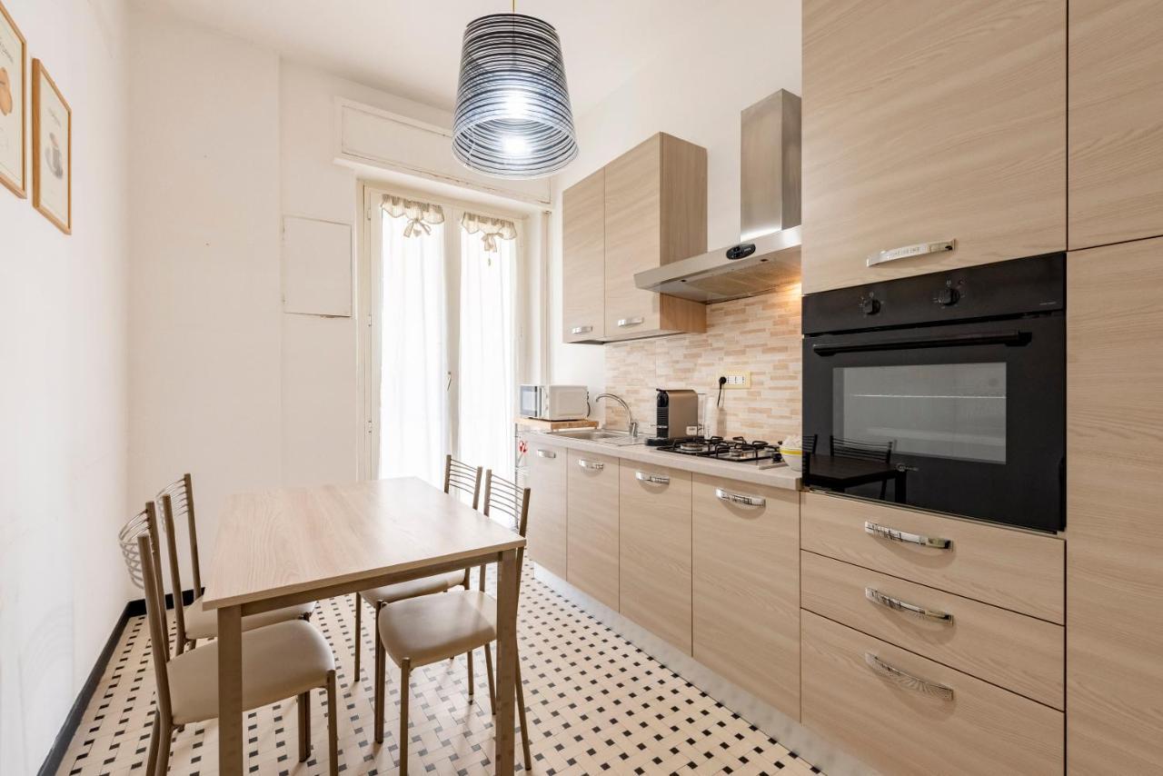 Apartamento Joivy Cute Flat With Terrace Génova Exterior foto